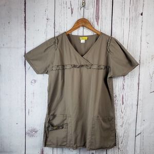 Wonder Wink Scrub Top Womens Size Medium Ruffles Short Sleeve Cotton Brown